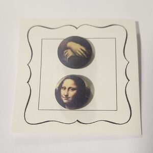 Rare Vintage Mona Lisa Shank Buttons Set Of 2